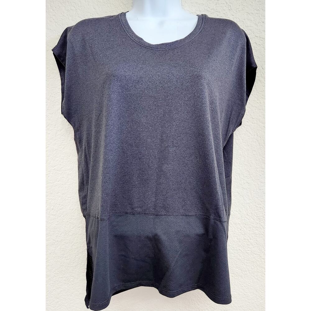 Well + Calm Gray Charcoal Short Cap Sleeves Top Medium Lightweight Stretch Soft